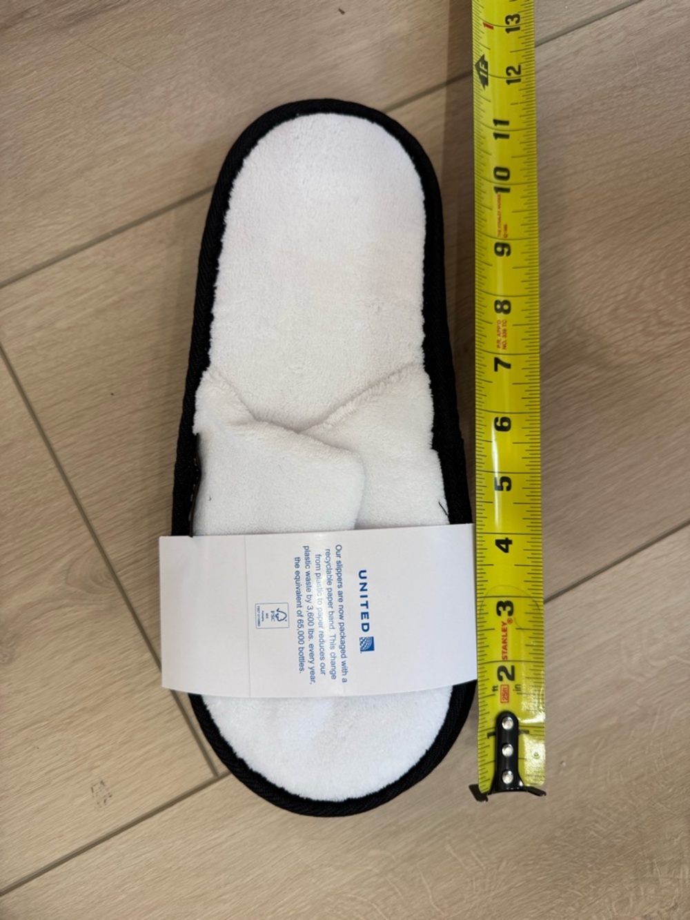 United Polaris Pajamas 2 sets with 1 Pair of Slippers ✈️ - Picture 2 of 10